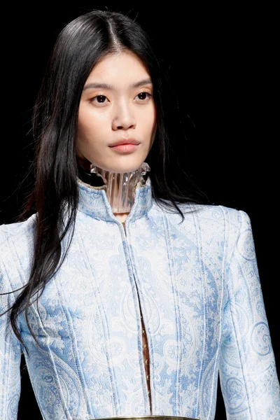 Look 31